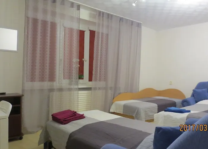 אכסניה Nakvyne Kaune *